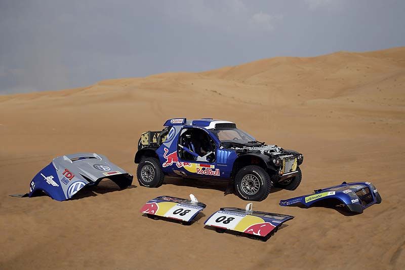 D 0031 DAKAR 2008 VW preparation_1.jpg