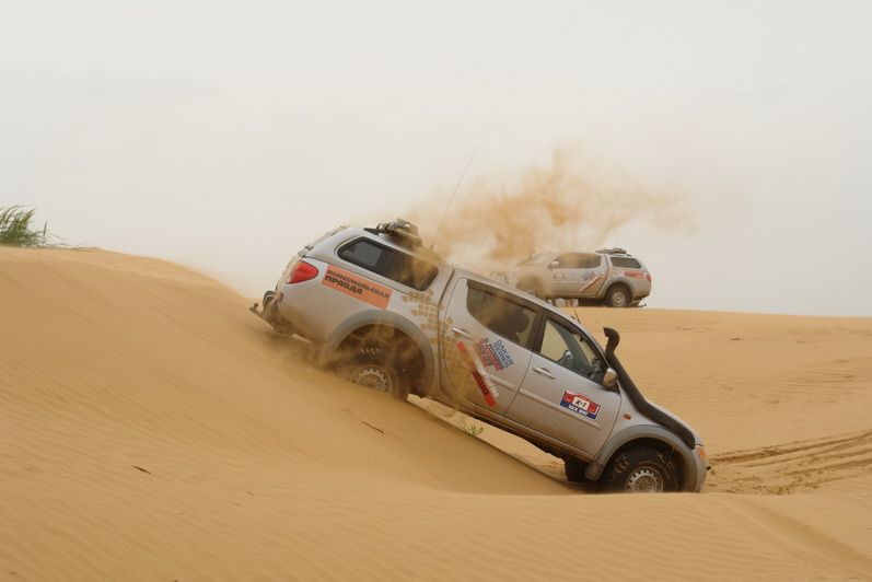 D 0072 Dakar Silkroad rally 3.jpg