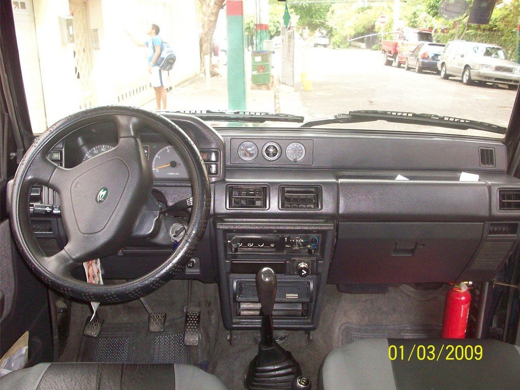 daihatsu-rocky-2.8-01.jpg