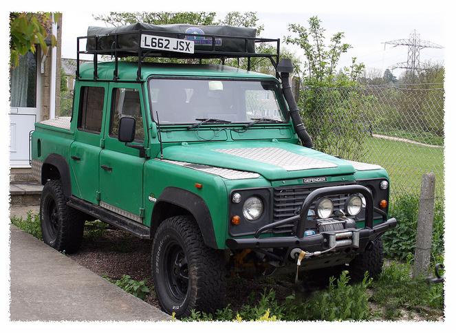 defender 110 200.JPG