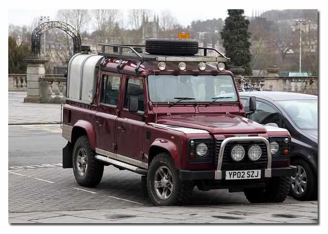 defender 110 205.JPG