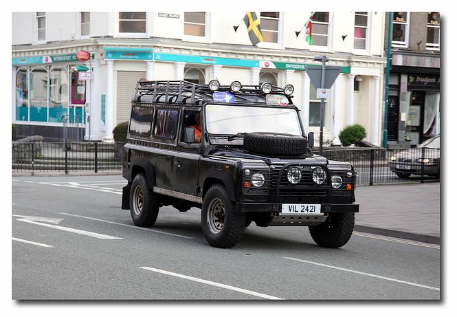 defender 110 216.JPG