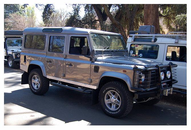 defender 110 330.JPG