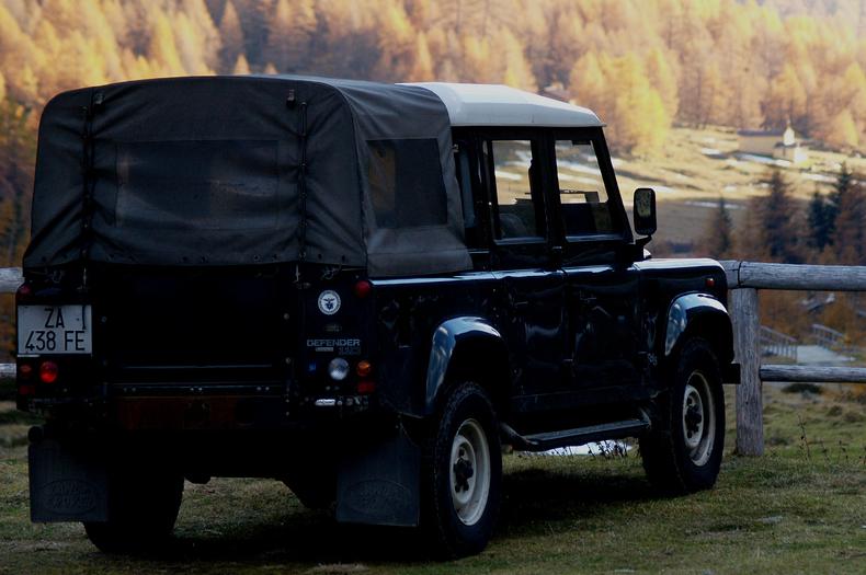 defender 110 pick up 79.JPG