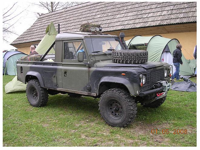 defender 110 pick up 95.JPG