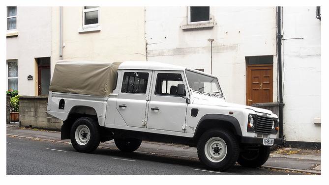 defender 130 pick up 50.JPG