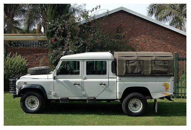 defender 130 pick up 52.JPG