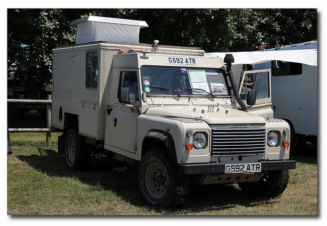 defender 130 pick up 71.JPG