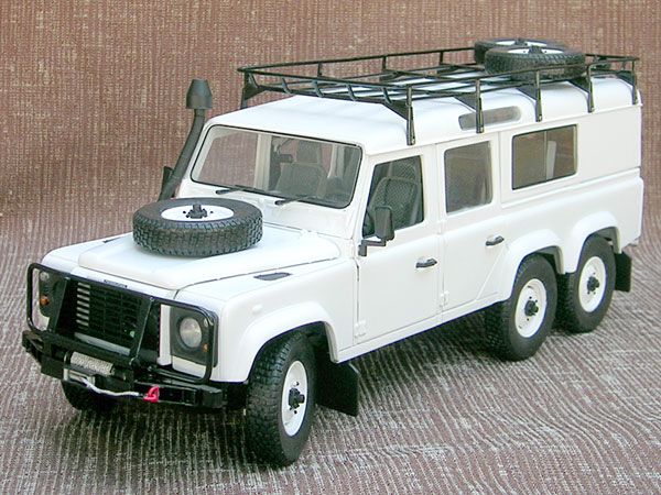 defender 6x6.jpg