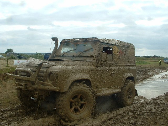 defender 90 105.jpg