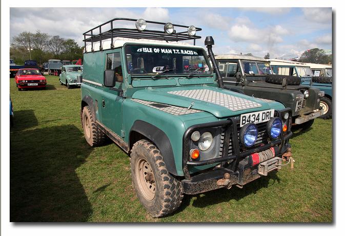 defender 90 200.JPG