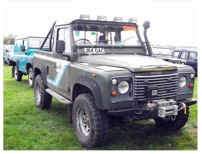 defender 90 220.JPG