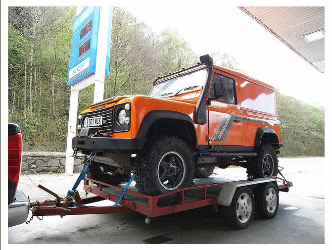 defender 90 250.JPG