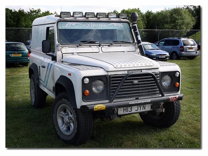 defender 90 384.JPG