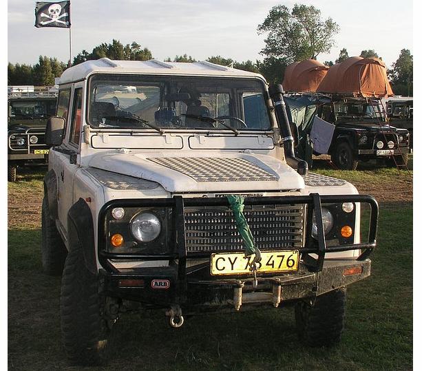 defender 90 676.JPG