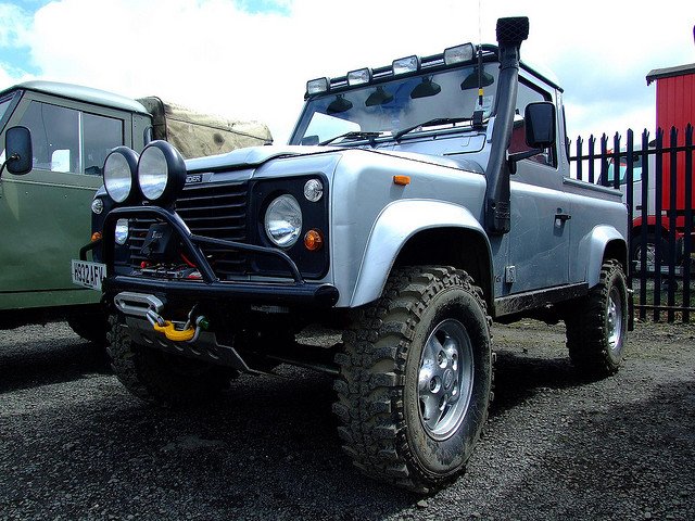 defender 90 99.jpg