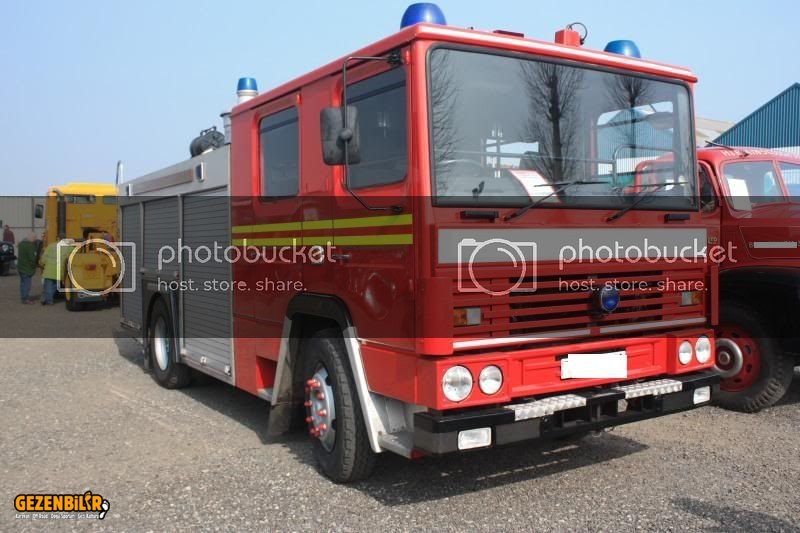 Dennis_Fire_engine_F820_FSA_of_1988.jpg