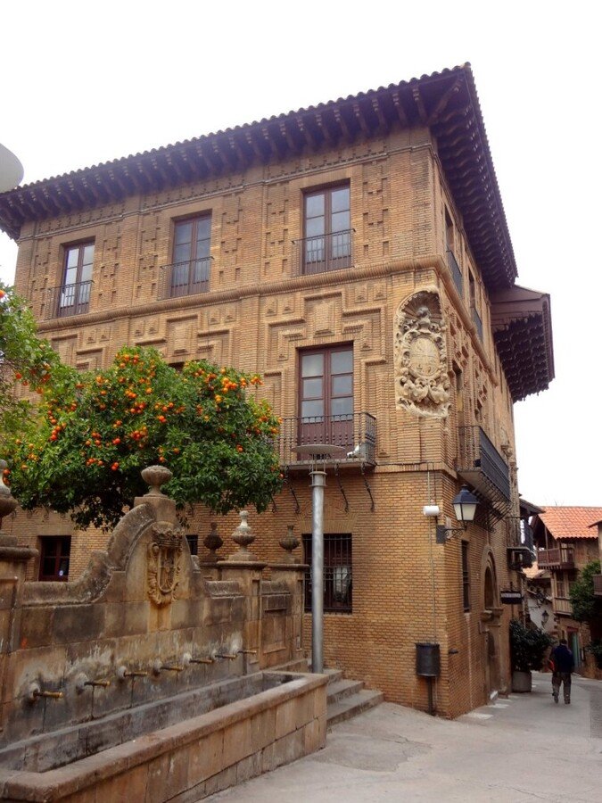 DSC05210 (Large).JPG