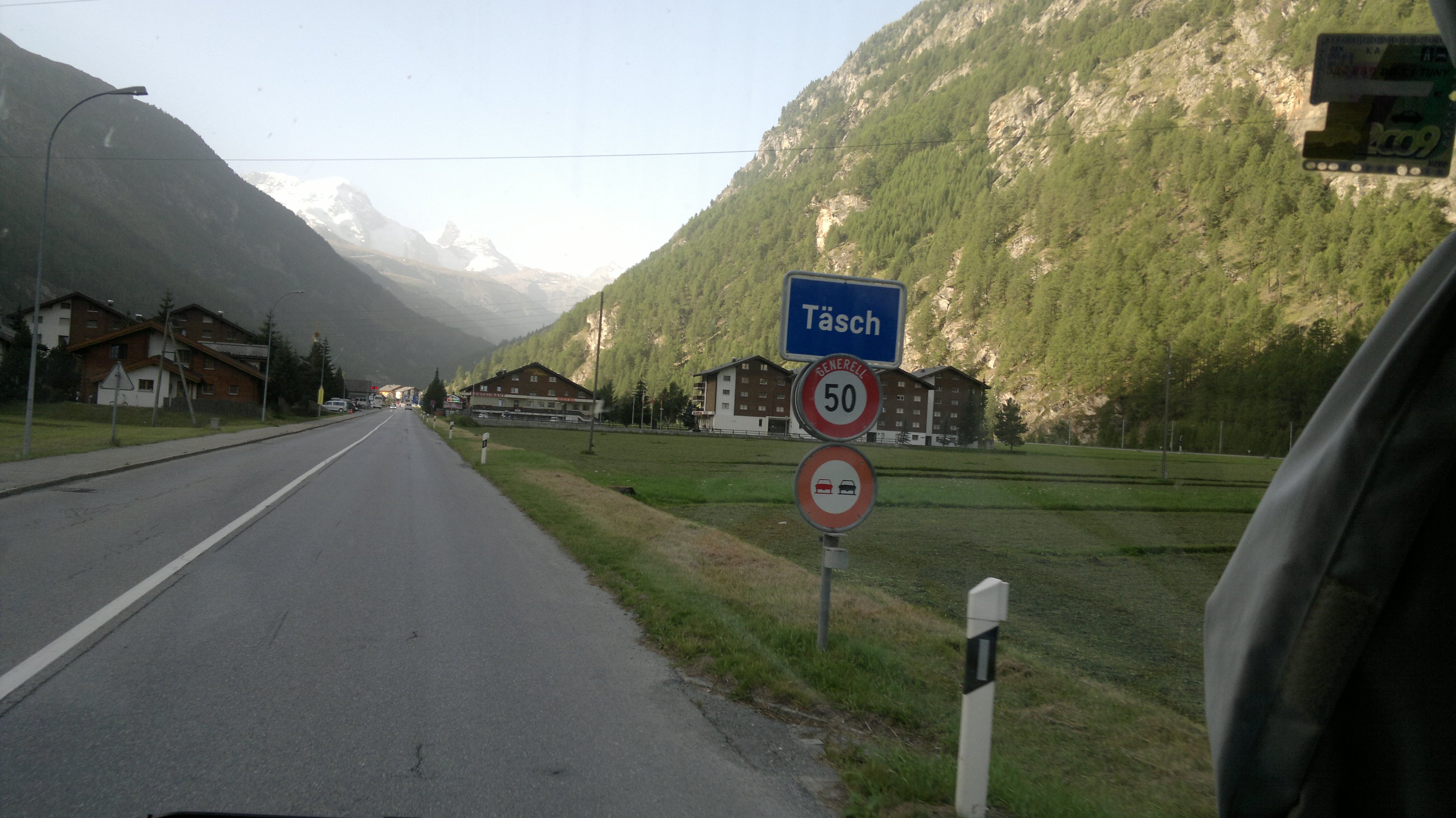 Furkapass-Zermatt-Grinselpass-Aareschlucht (239) (1280x719) (640x360).jpg