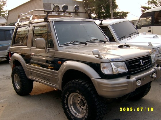 Galloper_Off_Road.JPG