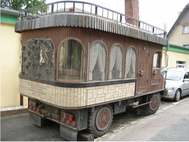 Holzunimog.jpg1.jpg