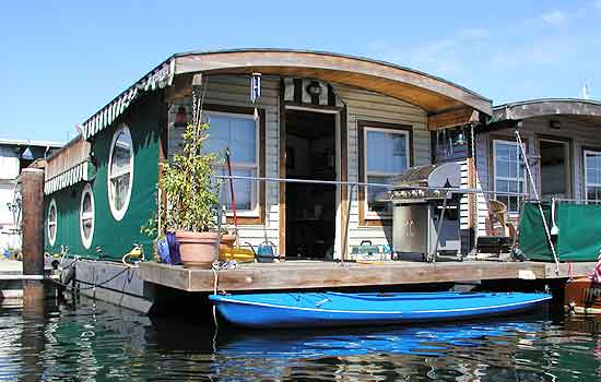 houseboat_01.jpg