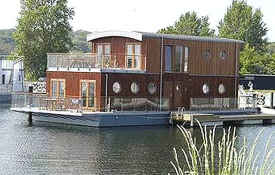 houseboat_02.jpg