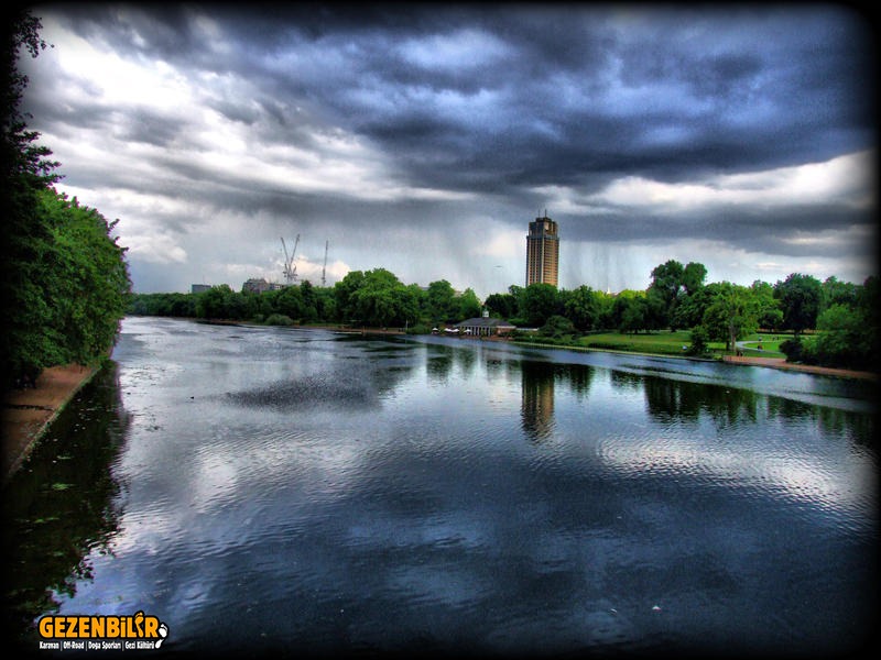 Hyde_park_HDR_2_by_melihbozkurt.jpg