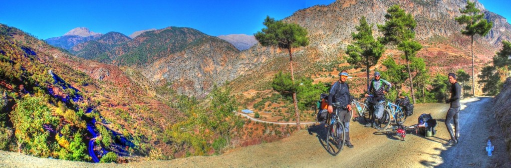 IMG_1989 BirleÃƒÂƒÃ‚Â…ÃƒÂ‚Ã‚ÂŸtirme_tonemapped (1024x337).jpg