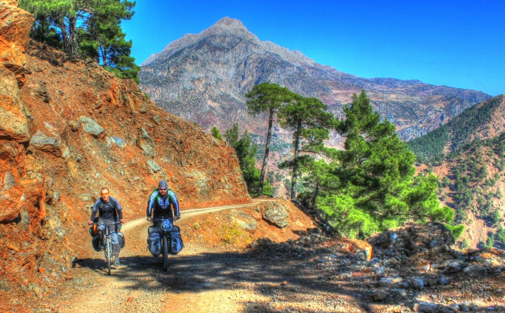 IMG_2021_tonemapped (1024x634).jpg