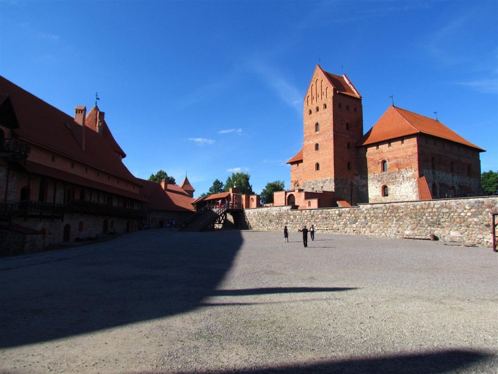 IMG_3992 (Large).jpg