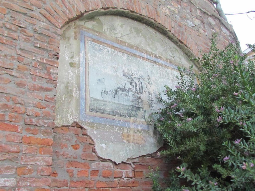 IMG_7833 (Large).JPG