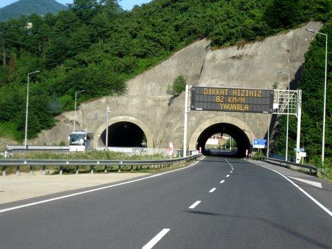 Karadeniz sahil yolu.jpg