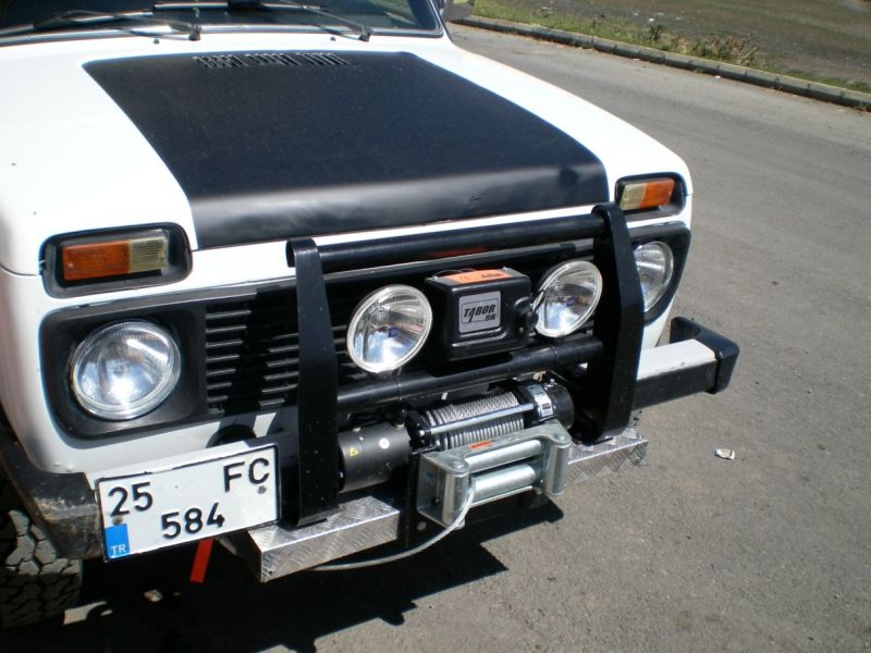 lada on.jpg