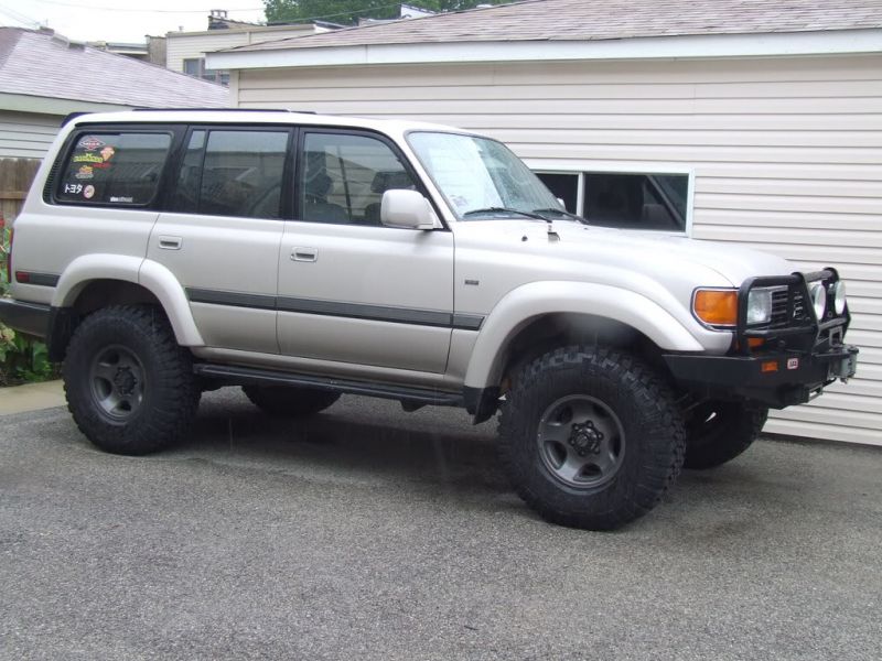 Land Cruiser VX80(105).jpg