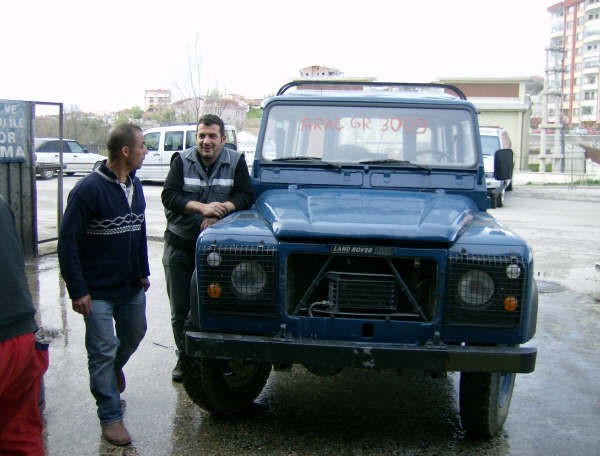 LAND ROVER 006.jpg