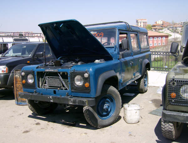 LAND ROVER 009.jpg