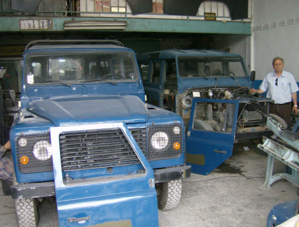 LAND ROVER 019.jpg