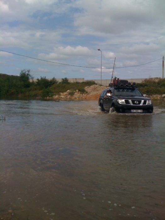 LAND ROVER 1 006.jpg