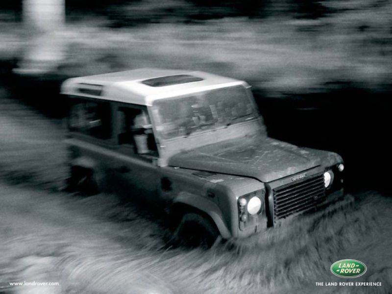 Land-Rover-Defender-03_1024.jpg