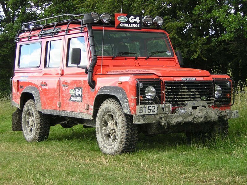 Land Rover Defender 110 (G4) (8).jpg