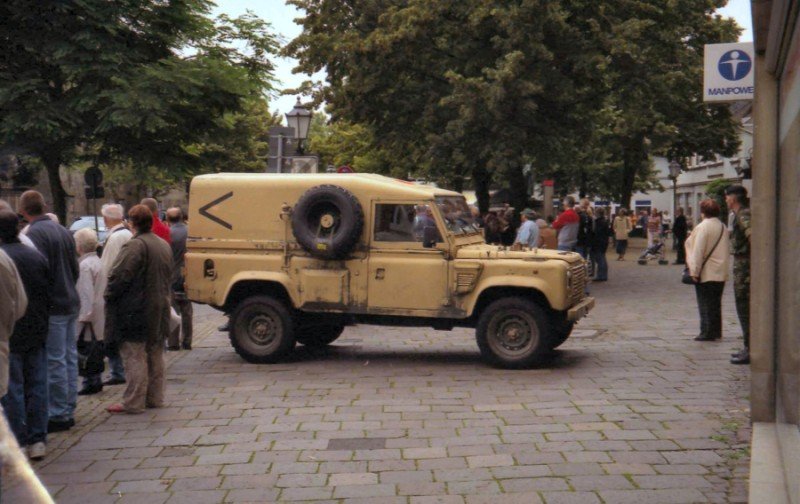 Land Rover Defender 110XD Hardtop FFR.jpg