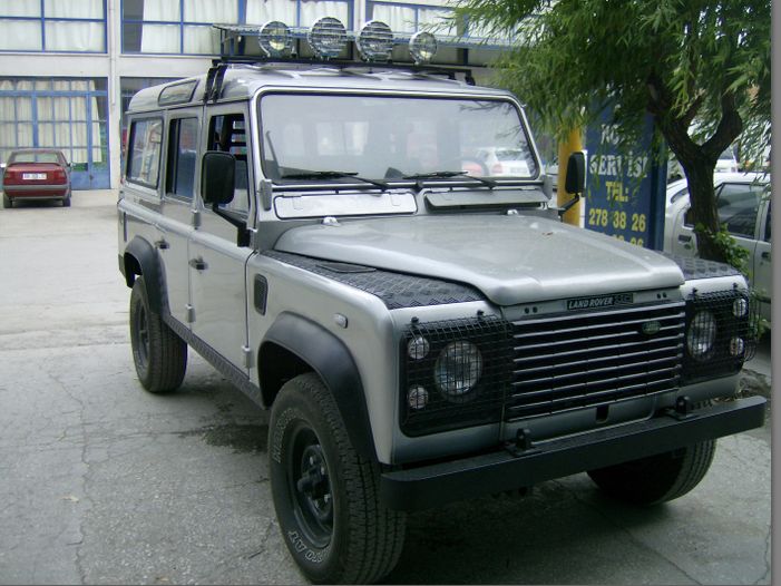 Land Rover.jpg