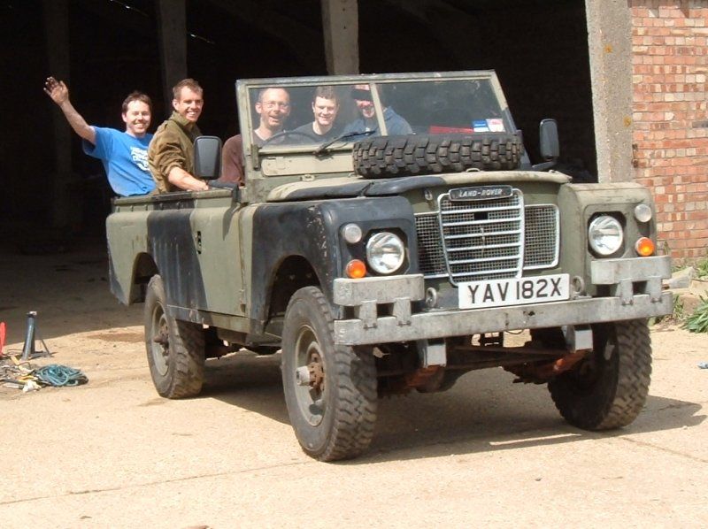 land-rover.jpg