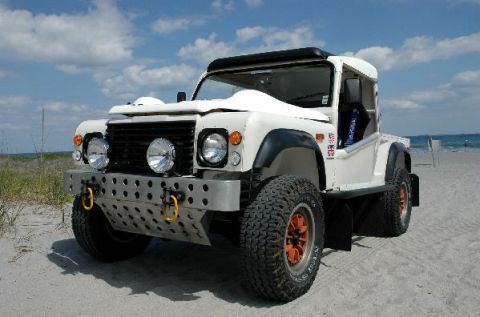 land-rover-tomcat-auction-9.jpg