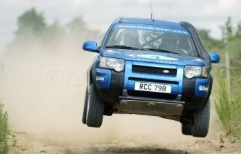 land_rover_freelander_14_09_04.jpg