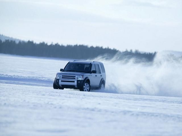 land_rover_LR3_2005-01.jpg