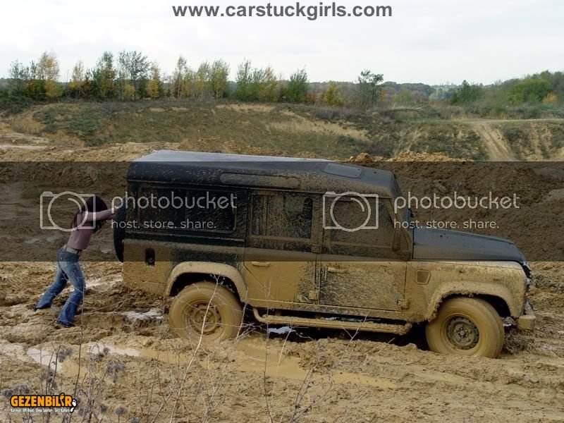 Land_Rover_LR_110_stuck_in_the_mud_.jpg