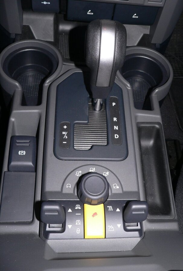 LandRover-DISCOVERY_3-TerrainResponse.jpg