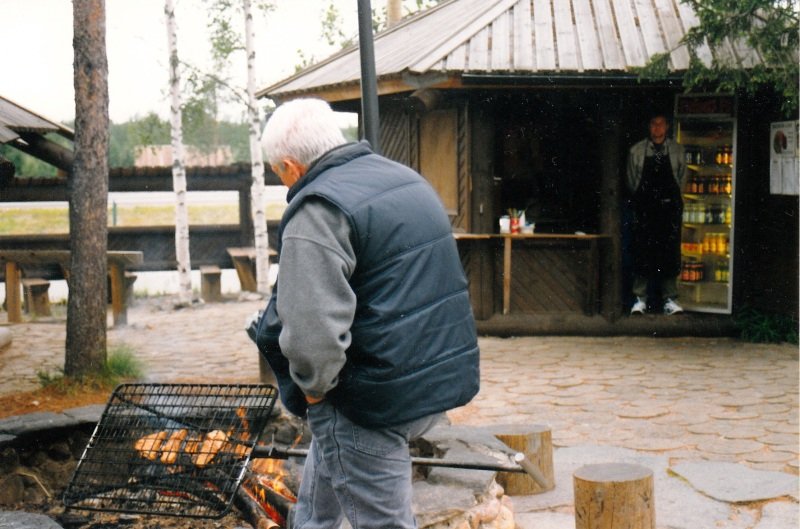 Mangal da fÃƒÂƒÃ‚ÂƒÃƒÂ‚Ã‚Â¼me somon-Finlandiya.jpg